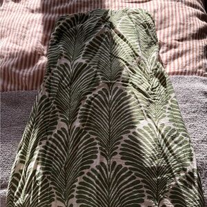 Summer 2025 Abercrombie & Fitch Olive Leaf A-Line Skirt